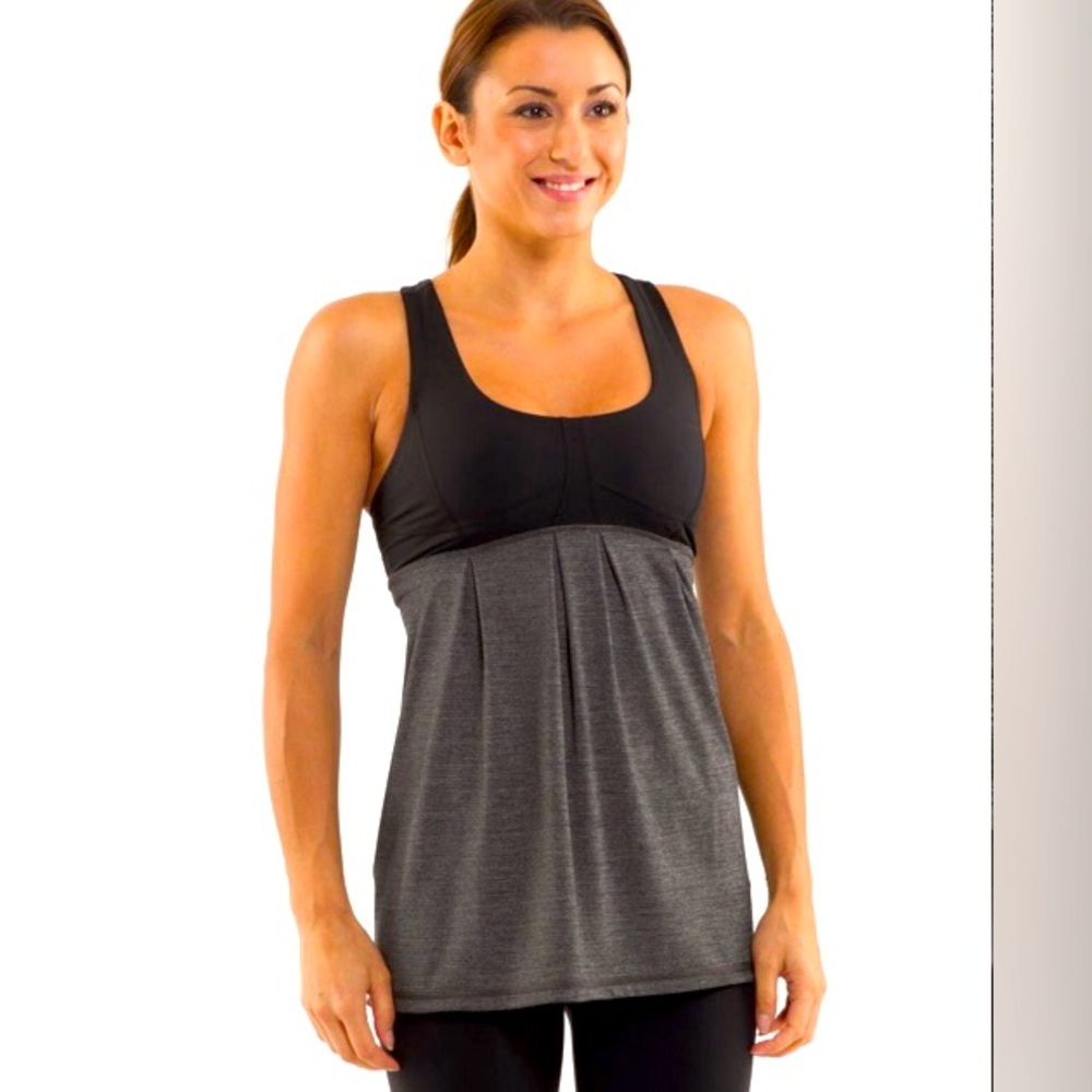 Lululemon Racerback Run Your Heart Out Top in Heathered Grey/Black, size 8